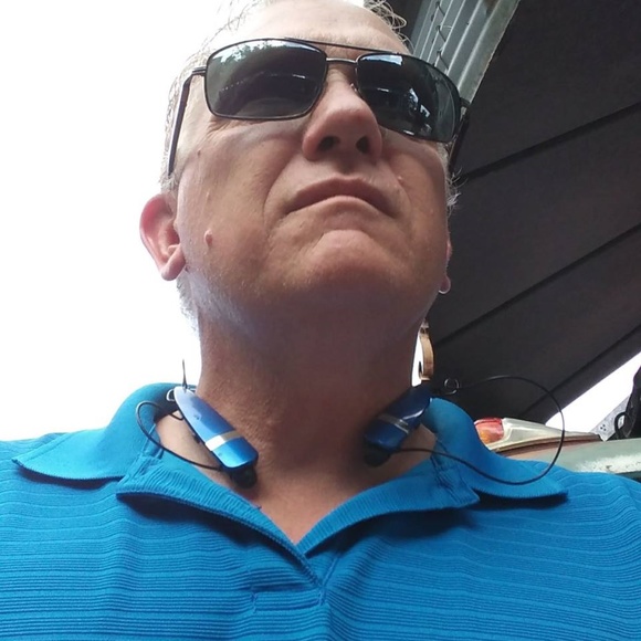 Meet your Posher, Brian - Picture 1 of 1
